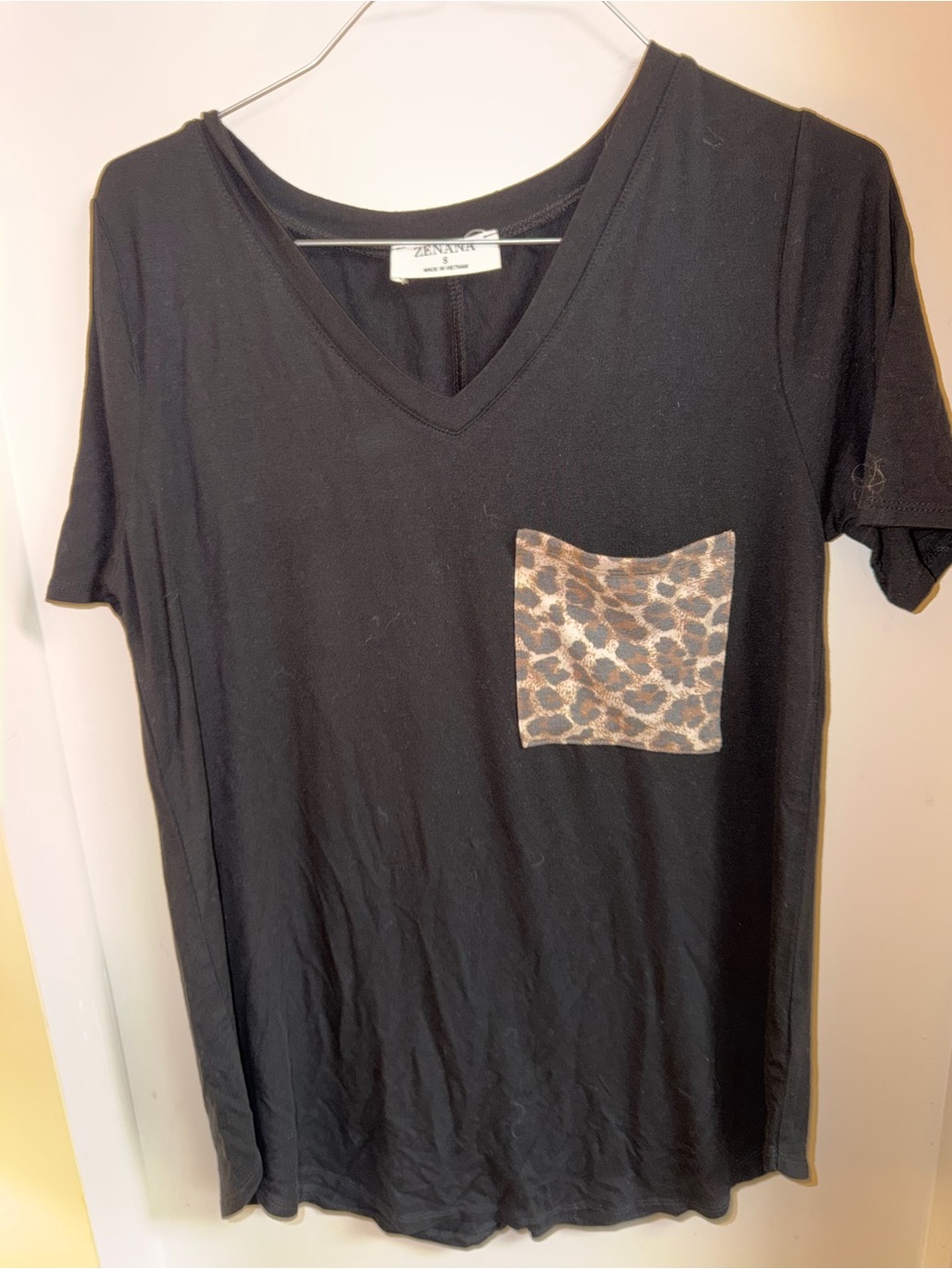 Zenana Outfitters Black V-Neck Tee with Leopard Pocket Accent